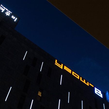 Haeundae Yeoubi Hotel Busan Bagian luar foto