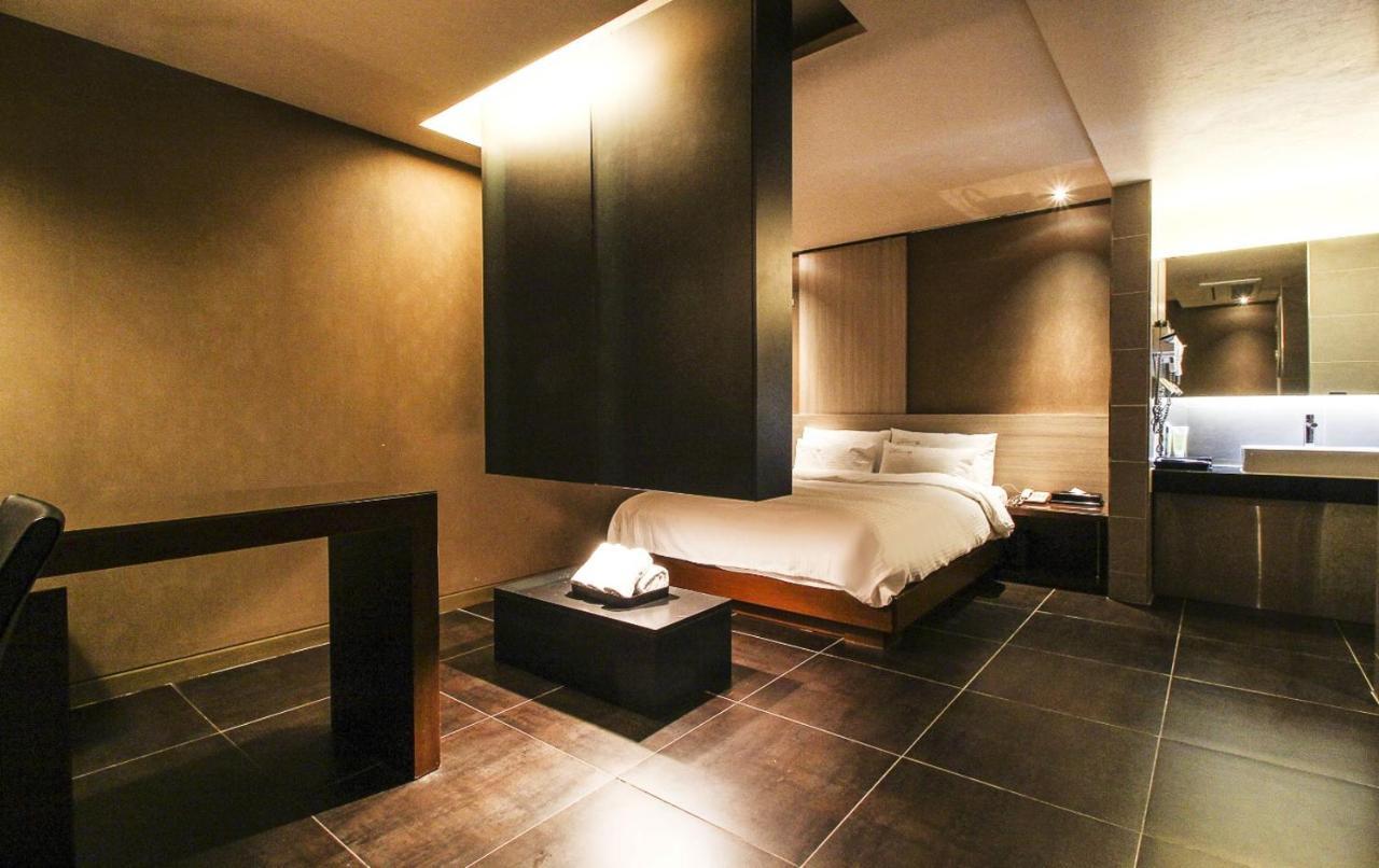 Haeundae Yeoubi Hotel Busan Bagian luar foto