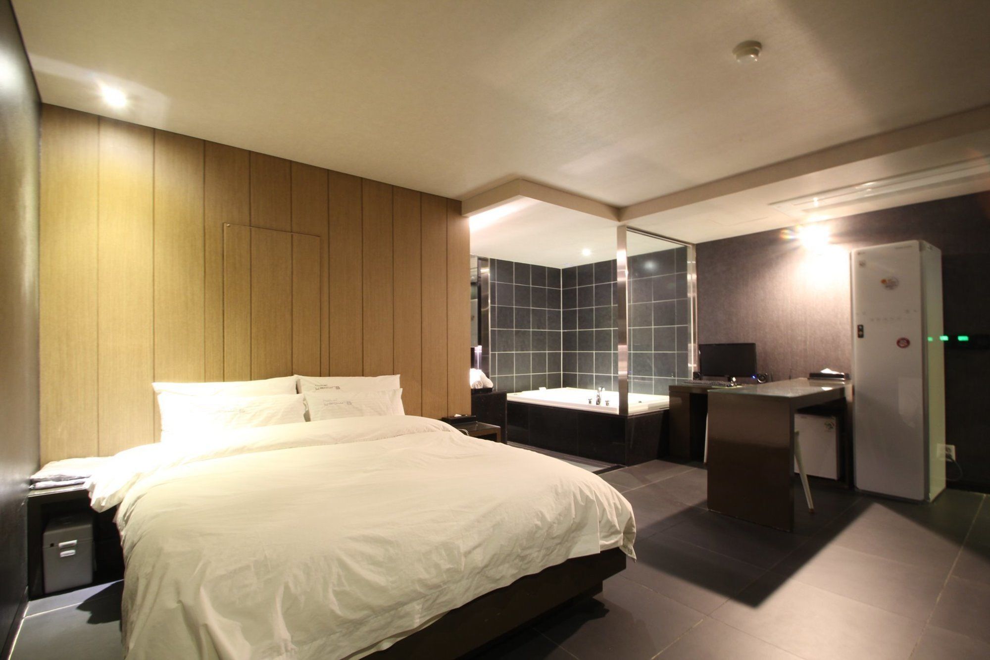 Haeundae Yeoubi Hotel Busan Bagian luar foto