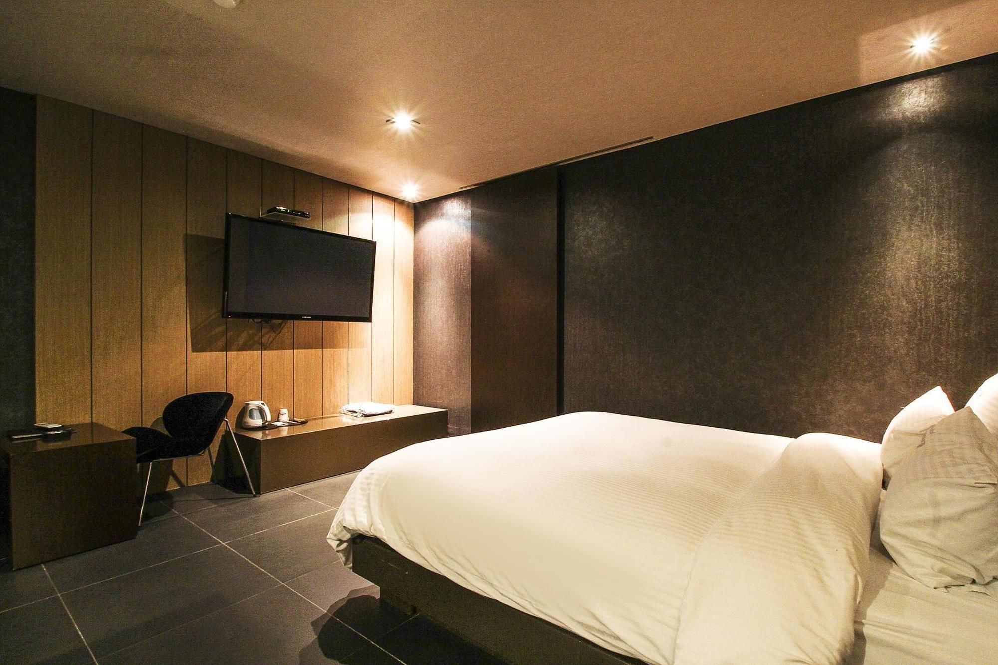 Haeundae Yeoubi Hotel Busan Bagian luar foto